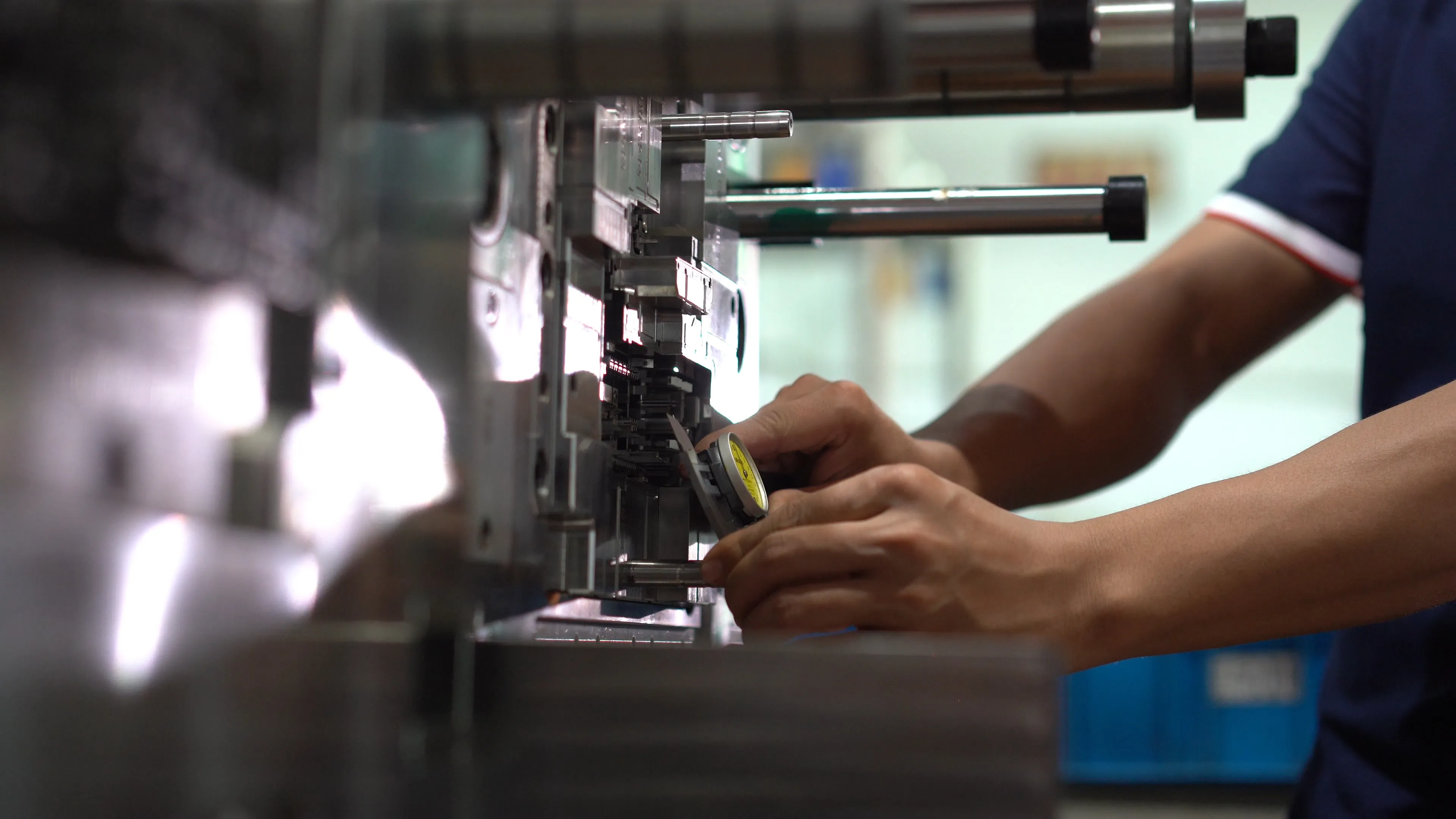 CNC machined metal part