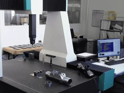 Coordinate-Measuring-Machine